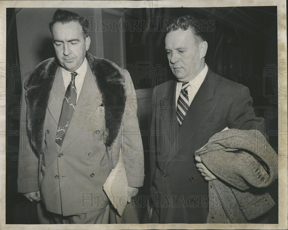 1952 Press Photo Atty. Eugene T. Devitt and Edmund Z. Richards - Historic Images