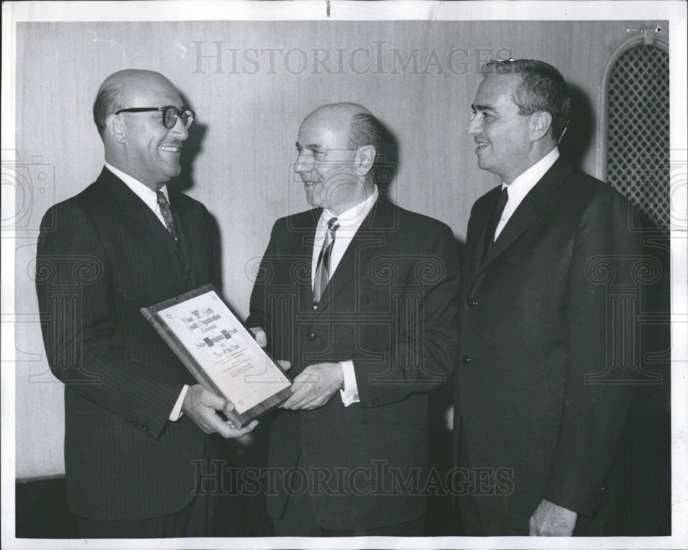 1962 Press Photo B&#39;nai B&#39;rith Man Year Award Judge Nelson Feldmar Silverman - Historic Images