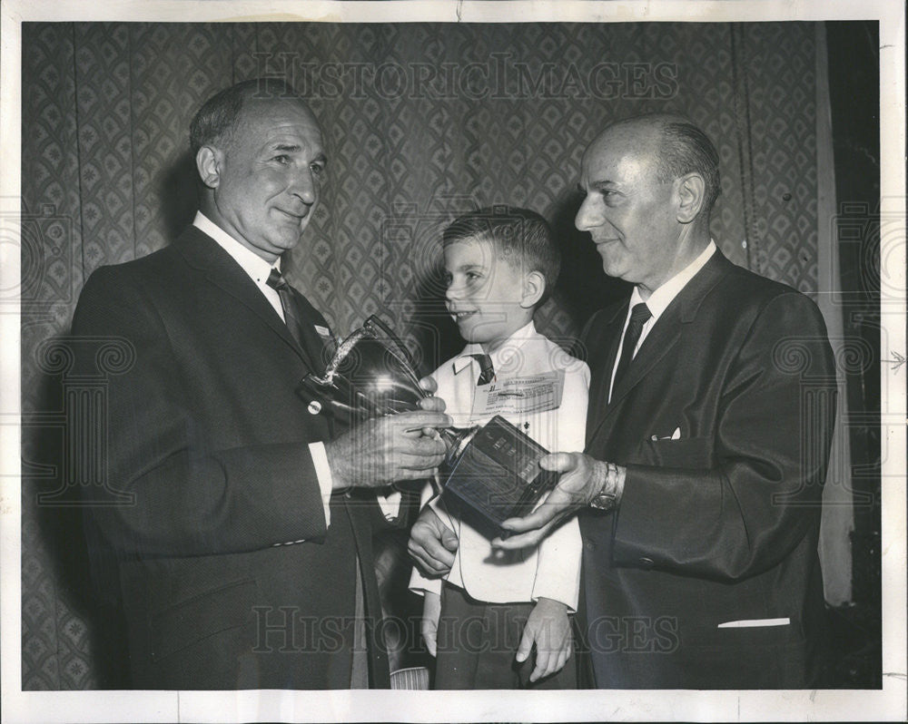 1962 Press Photo Father Of The Year Judge Benjamin Nelson Covenant Club - Historic Images