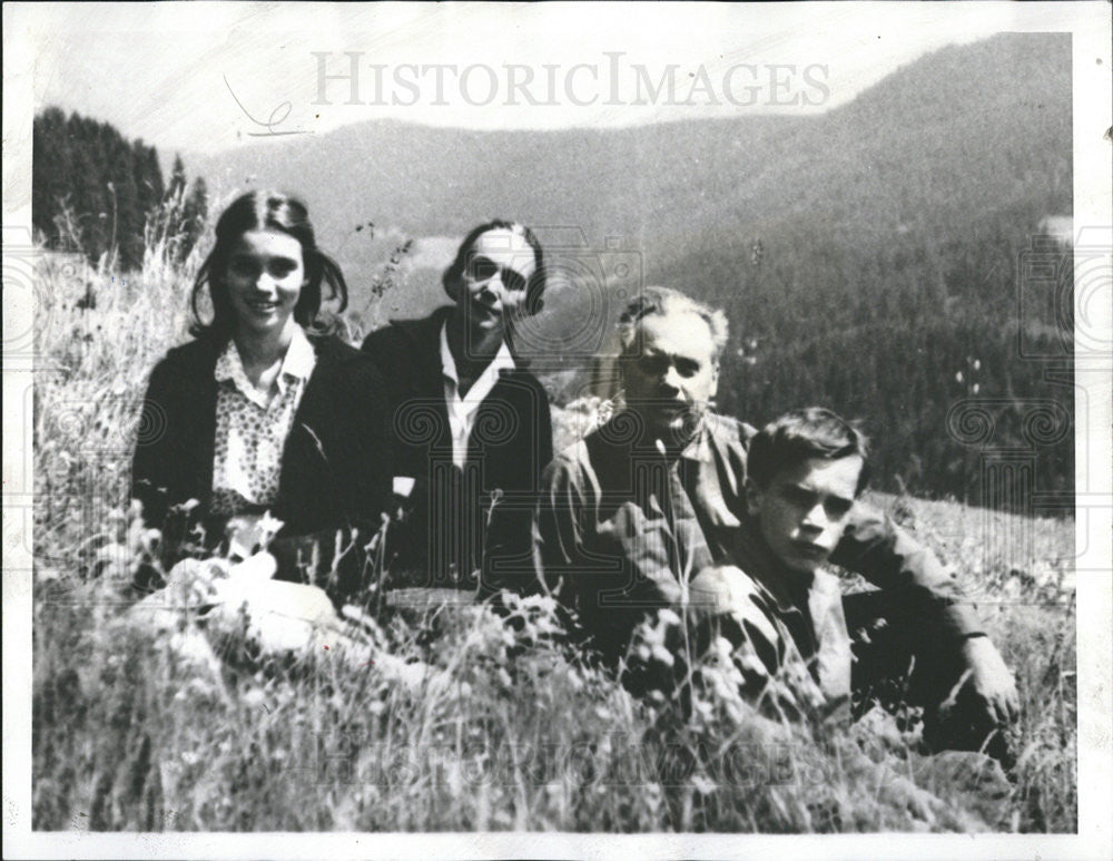 1960 Press Photo Switzerland Mr. Mrs. Harper Richards - Historic Images