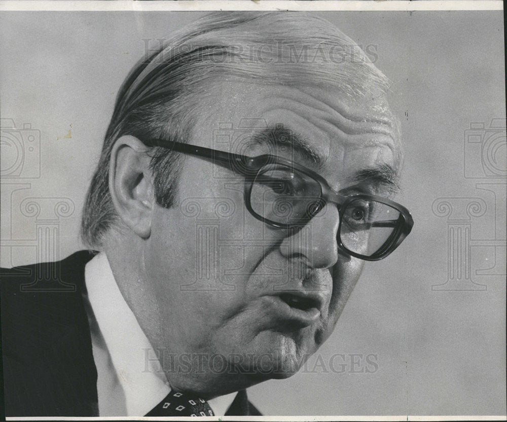 1974 Press Photo Reverend John J. McLaughlin/Special Assistant US President - Historic Images