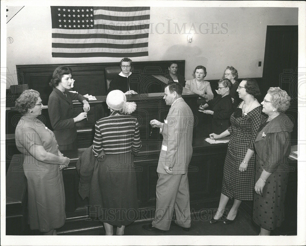 1950 Press Photo MARY ANN GROWHIN ASSISTANT ATTORNEY  WOMEN&#39;S COURT - Historic Images