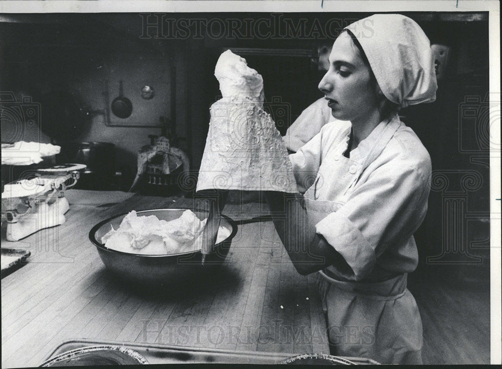 1975 Press Photo BAKER SUSAN SCHWARTZ - Historic Images