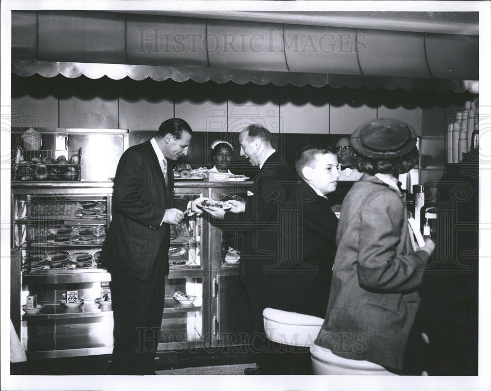 Press Photo Irving Kupcinet American Columnist Broadcaster Chicago - Historic Images