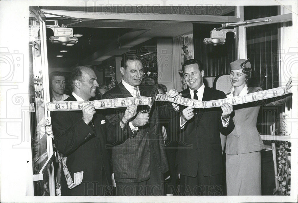 1969 Press Photo Sun Times Columnist Irv Kupcinet Gerald Block Stineway Ford - Historic Images