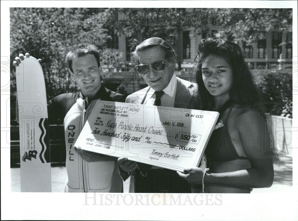 1991 Press Photo Al McCoy and Samoan Dancer Priscilla Lavoletulo - Historic Images