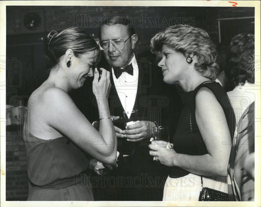 1984 Press Photo Crystine Benson VP Illinois Bell Paul Downing Susan - Historic Images