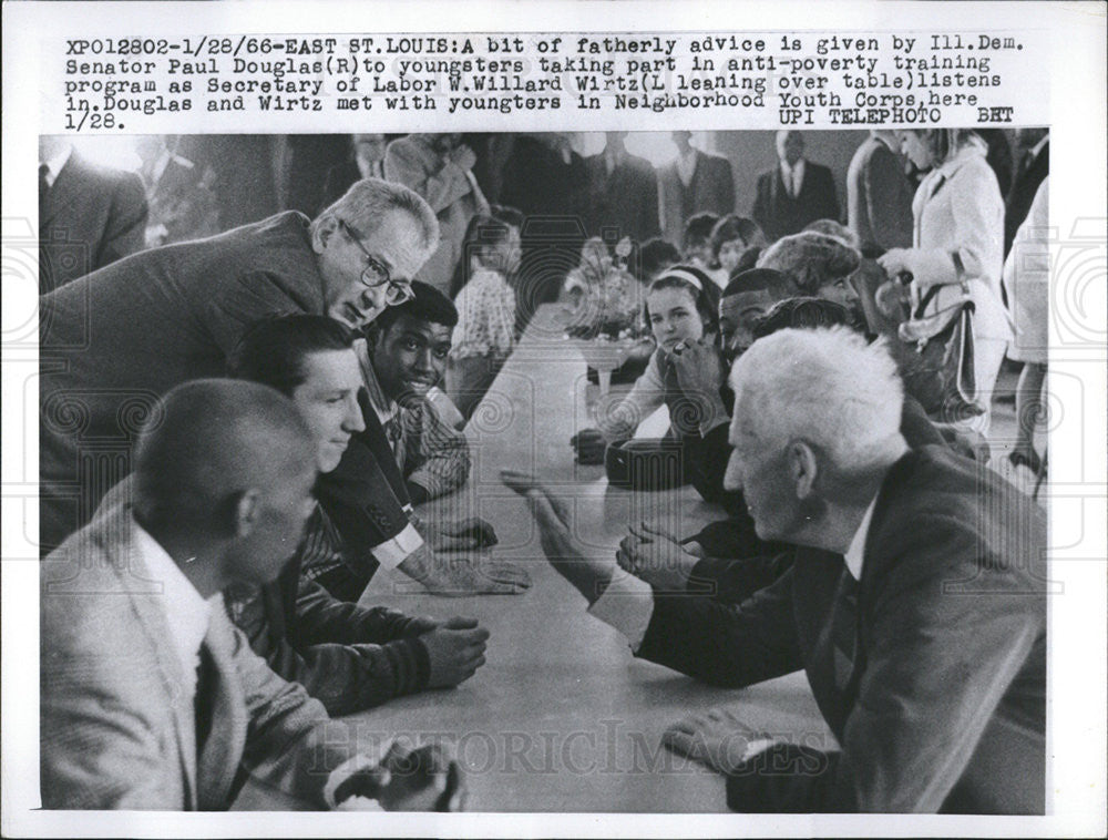 1966 Press Photo Paul Douglas American Democratic Politician Senator - Historic Images