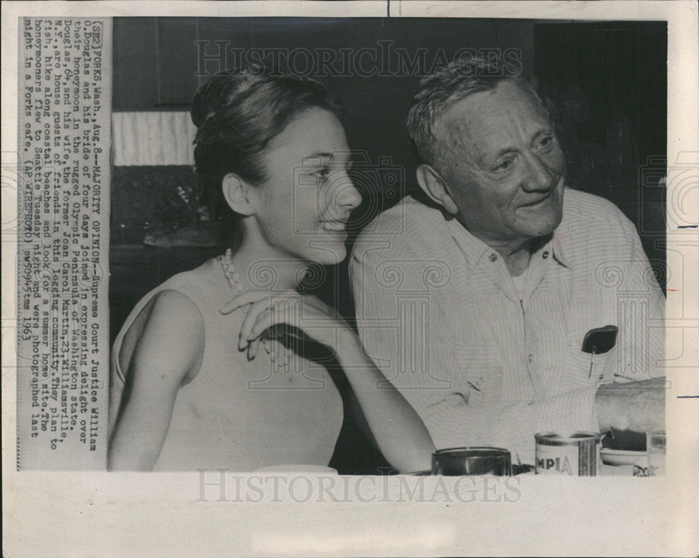 1963 Press Photo Supreme Court Justice Williams Douglas Joan Carol Martin - Historic Images