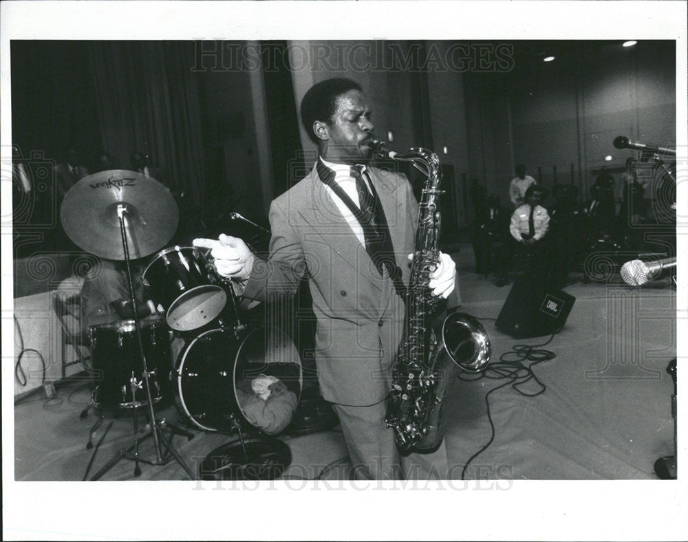 1990 Press Photo Arthur Scales Saxophone Player Gospel Music - Historic Images