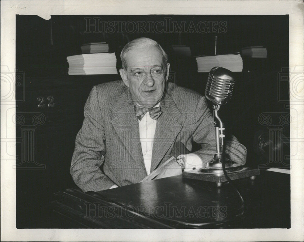 1953 Press Photo Harry Rich testifies at City Council Crime Commission hearing - Historic Images