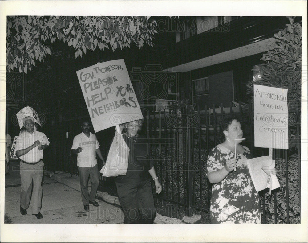 1989 Press Photo James Robert Thompson House Indian Protest - Historic Images