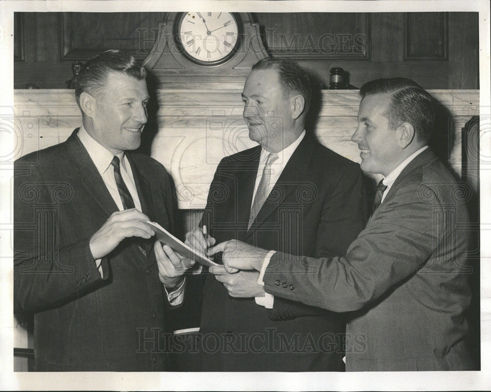 1959 Press Photo Homer Livingston First National Thomas Coulter Richard Revnes - Historic Images