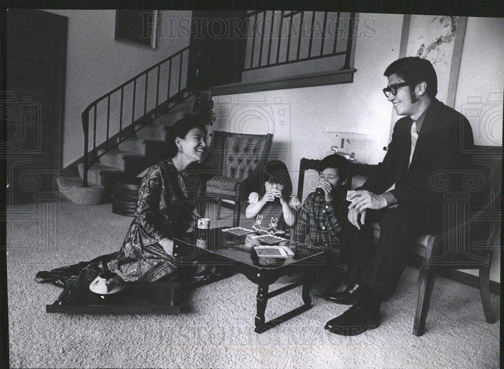 1971 Press Photo Prof Mrs Charles Rhee Expect Respect From Sandy Ronni ...