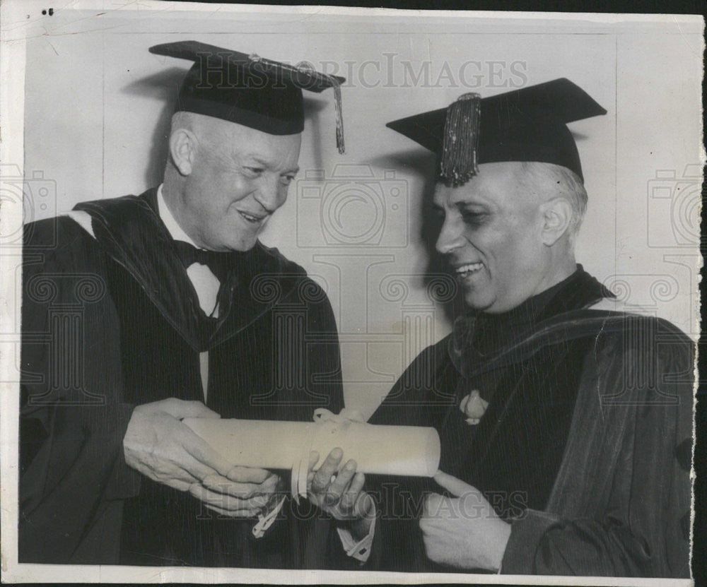 1955 Press Photo Indian Prime Minister Jawaharlal Nehru Honorary Degree Columbia - Historic Images