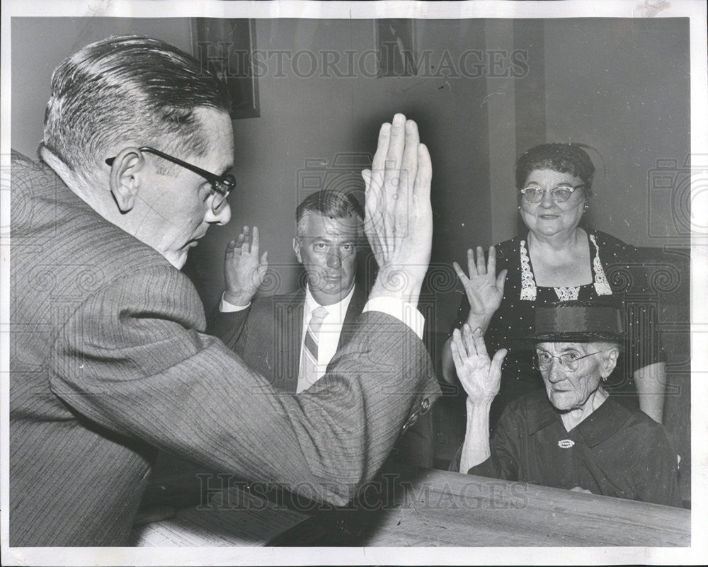 1959 Press Photo Irving Freedom Assistant District Director Citizenship - Historic Images