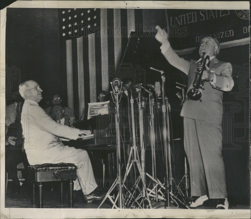 1954 Press Photo James Petrillo Presents Former President Truman With Baby Grand - Historic Images