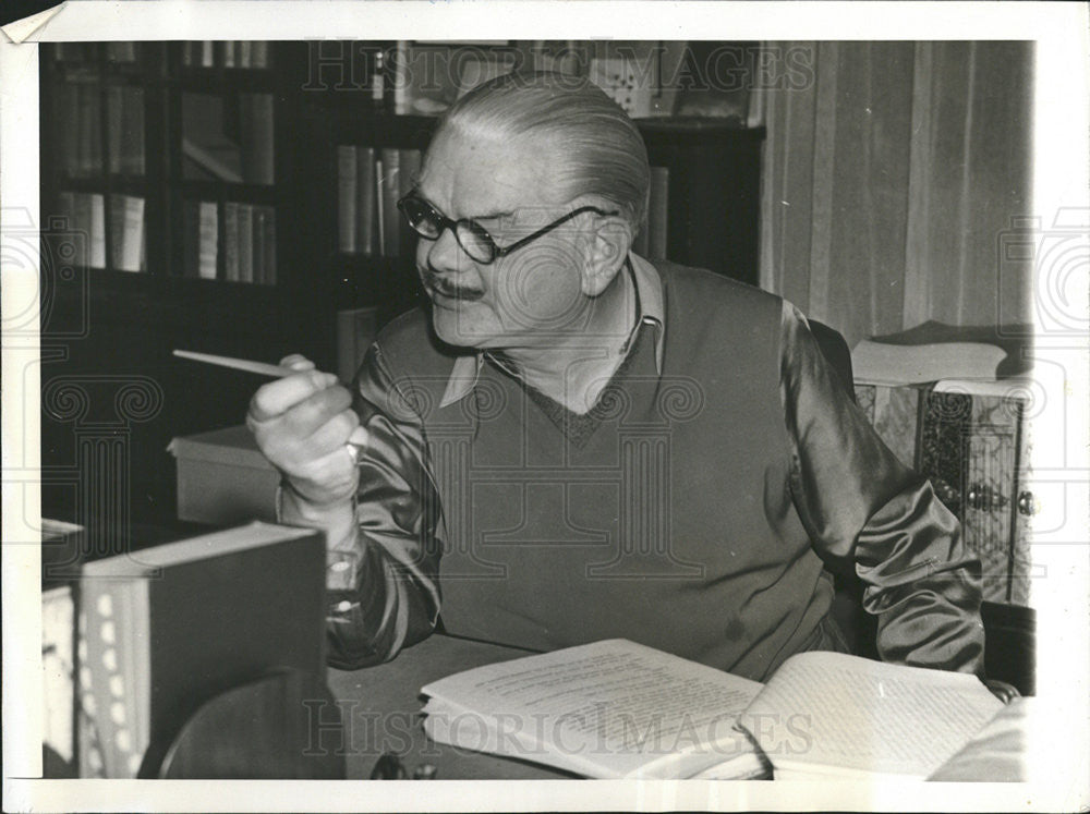 1941 Press Photo Author & Playwright Charles Norris - Historic Images