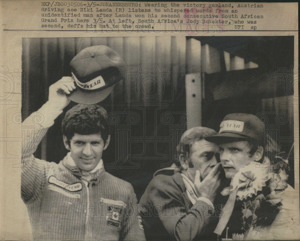 Press Photo Austrian driving Niki Lauda South African Grand Prix Jody Schekter - Historic Images