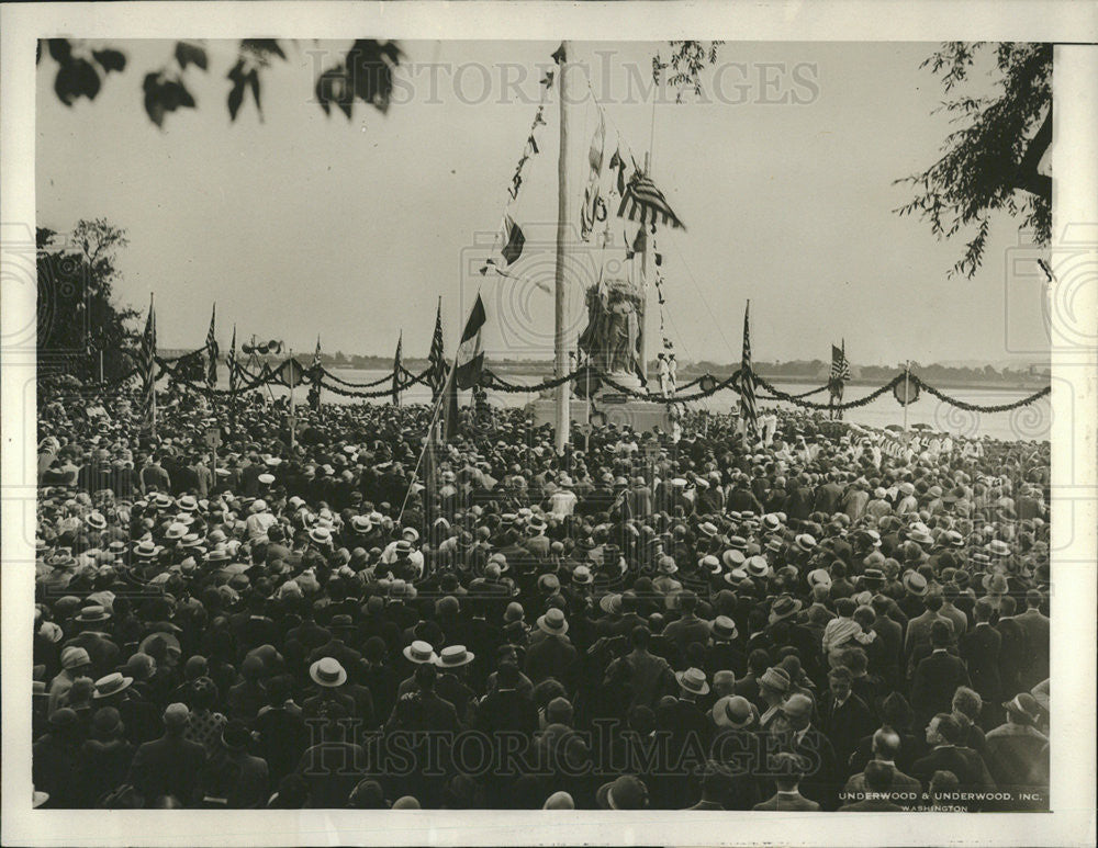 Undated Press Photo celebration and festivities in the US - Historic Images