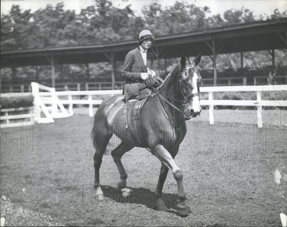 1929 Press Photo Mrs. Clifford Rodman on Adventure - Historic Images