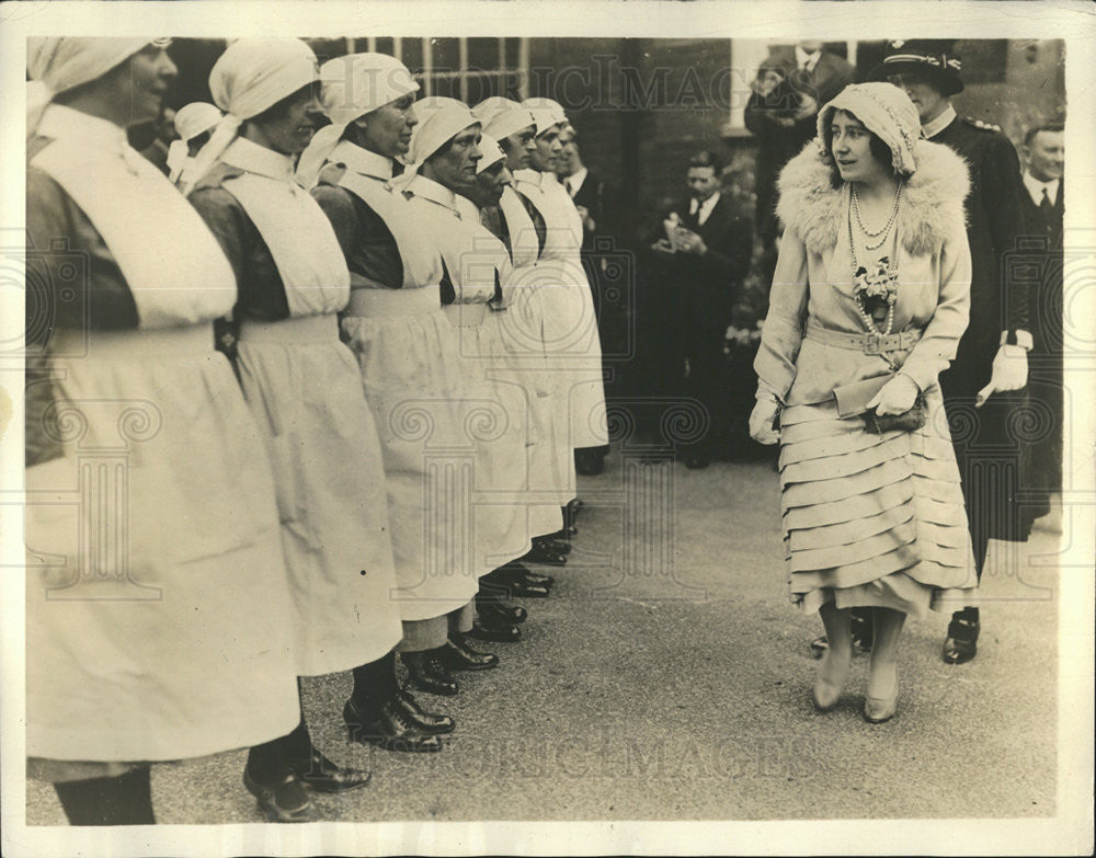 1931 Press Photo Duke Duchess York inspection tour Harrow Hospital England - Historic Images