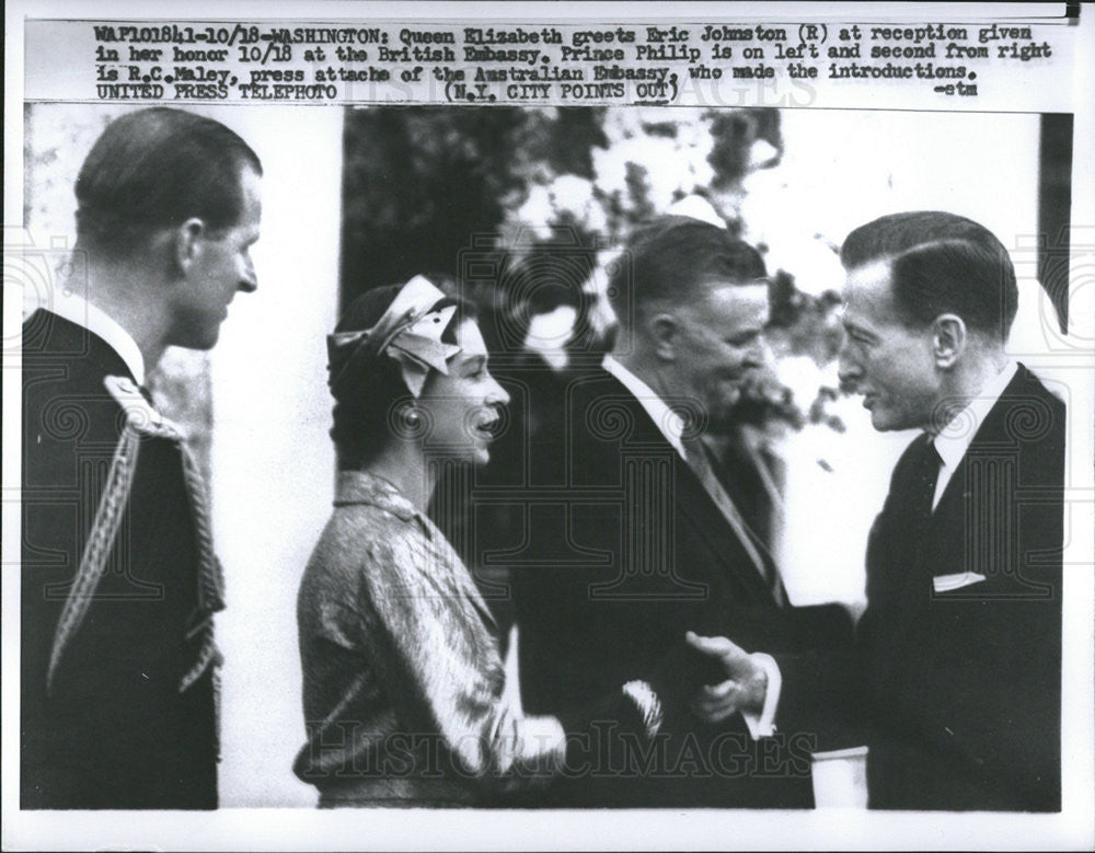 Undated Press Photo Queen Elizabeth, Eric Johnston & Prince Philip at the reception - Historic Images