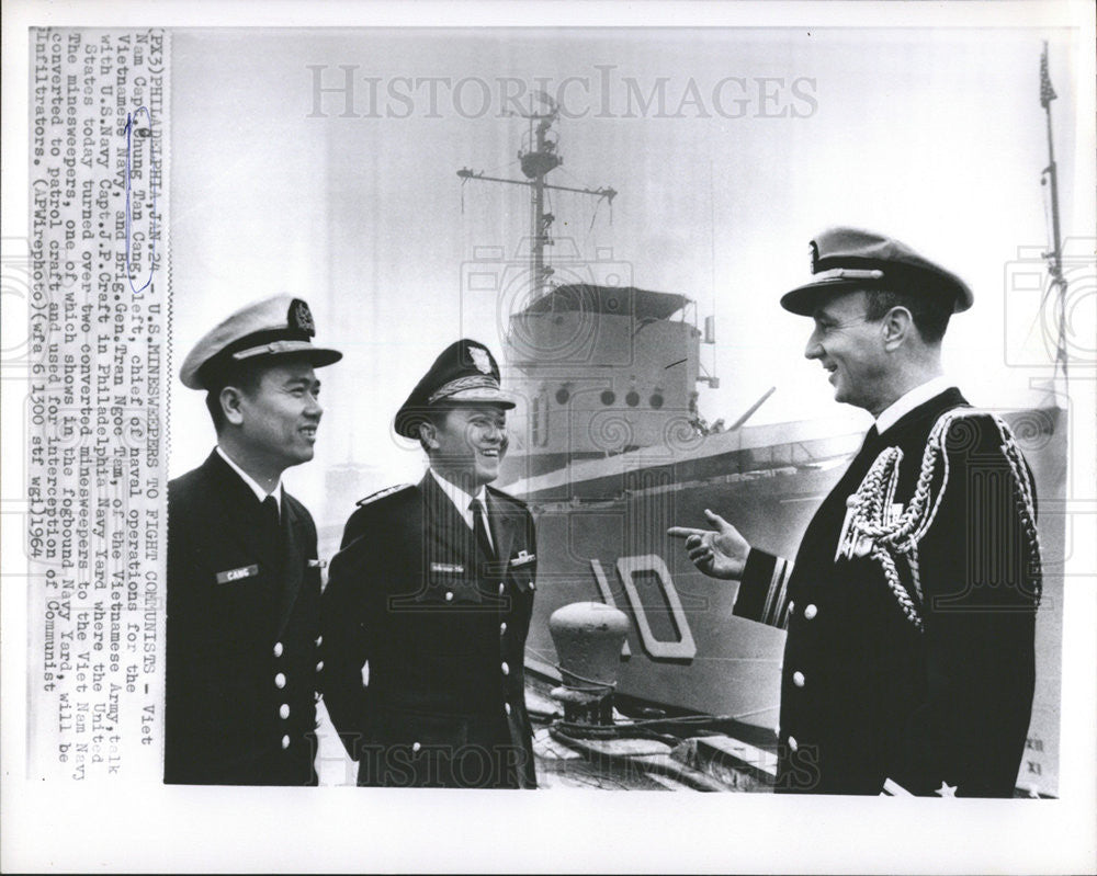 1964 Press Photo Vietnam Capt. Chung Tan Cang Brig. Gen. Tran Ngoo Tam Army - Historic Images