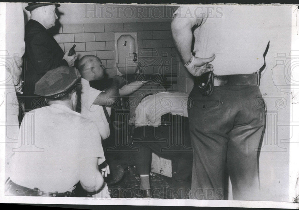 1962 Press Photo Police Riot squads moved in under cover of tear gas &amp; Armor - Historic Images