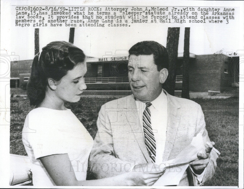 1959 Press Photo Atty John McLeod &amp;daughter Anne Lane with :sleeper status; bill - Historic Images