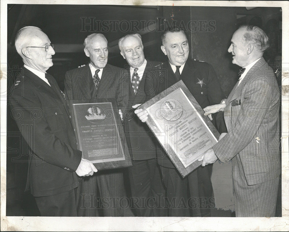 1952 Press Photo Traffic Safety Award Ceremony Johnstone Donoghue O&#39;Connor - Historic Images