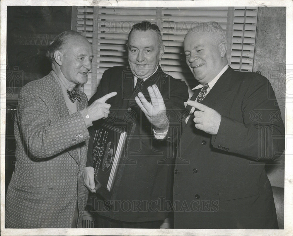 1954 Press Photo Traffic Safety Award Ceremony McLaughlin Willett O&#39;Connor - Historic Images