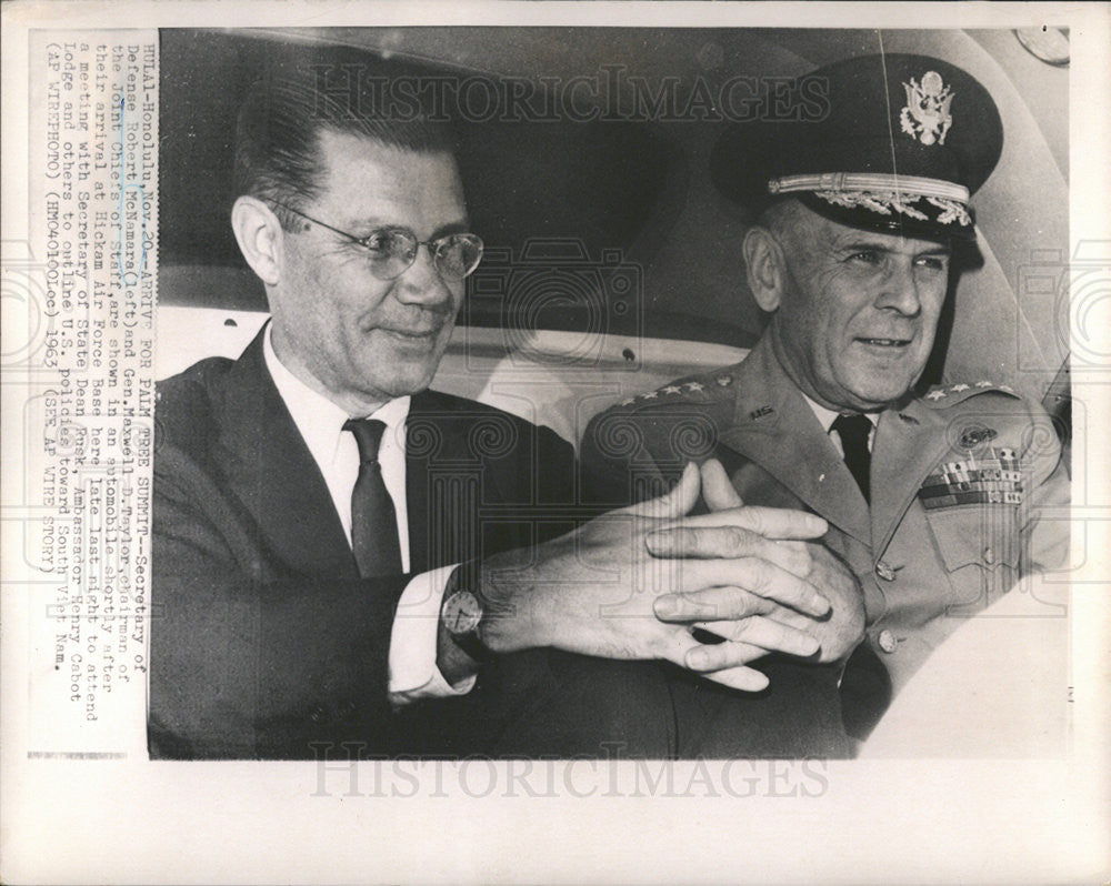 1963 Press Photo Secretary of Defense Robert McNamara and Gen. Maxwell D. Taylor - Historic Images