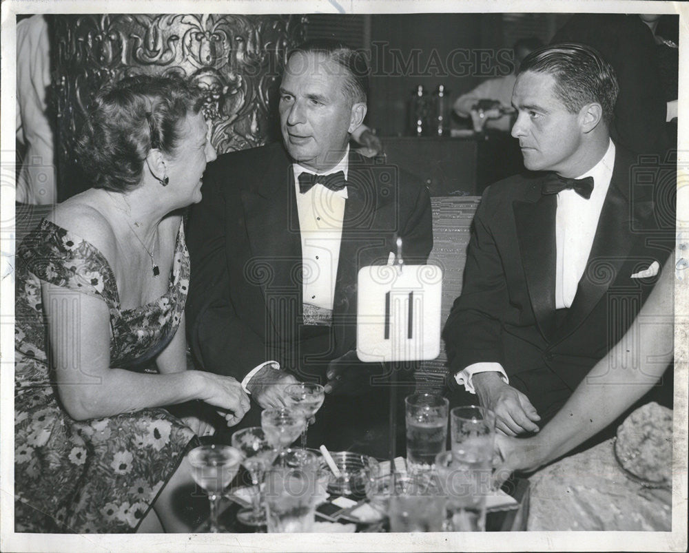 1955 Press Photo Mr. &amp; Mrs. G. Corson Ellis R. Sargent Shriver Jr. Charity Event - Historic Images