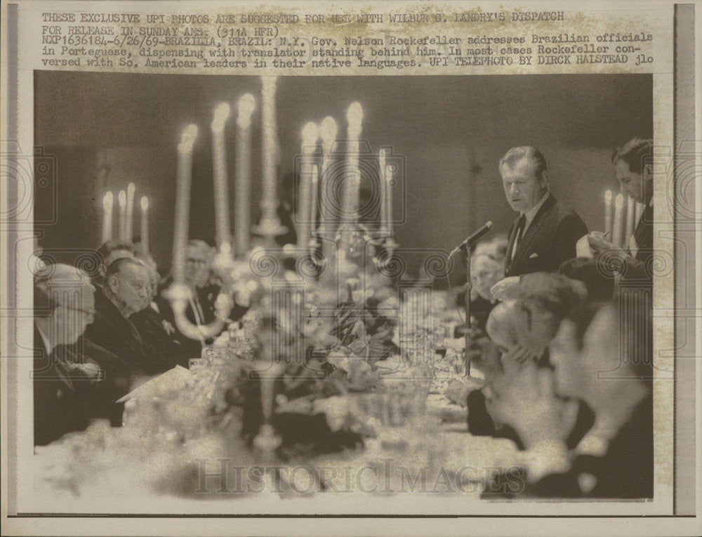 1969 Press Photo NY Gov. Nelson Rockefeller Addresses Brazilain Officials - Historic Images