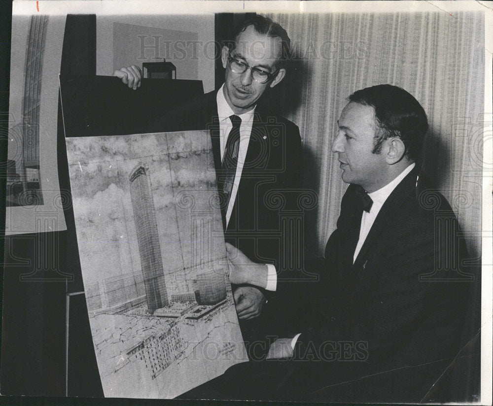 1968 Press Photo Ralph Epstein &amp; Sidney Epstein Looking at Plans of Building - Historic Images