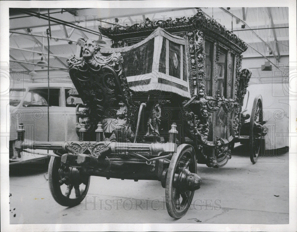 1952 Press Photo This is a Front View of the 5-ton Speaker&#39;s State Coach - Historic Images