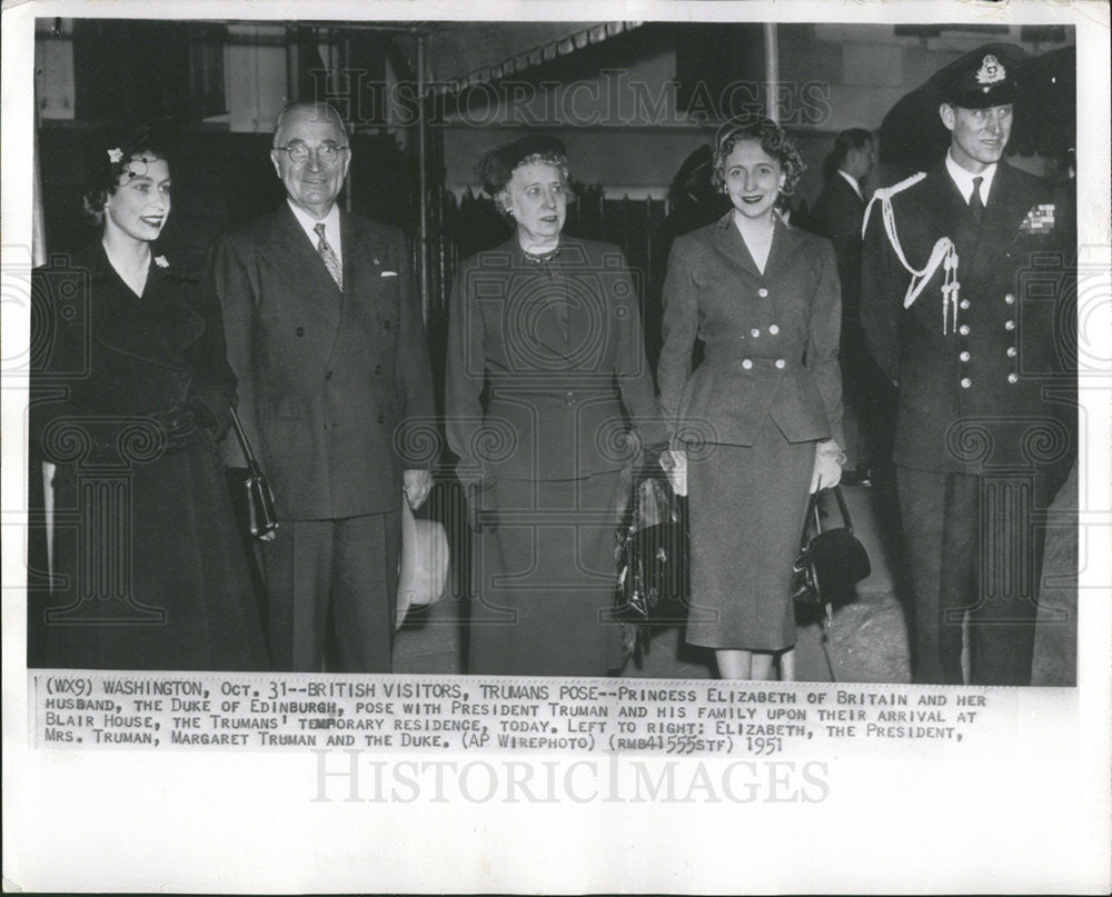 1951 Press Photo Princess Elizabeth &amp; her husband pose with President Truman. - Historic Images