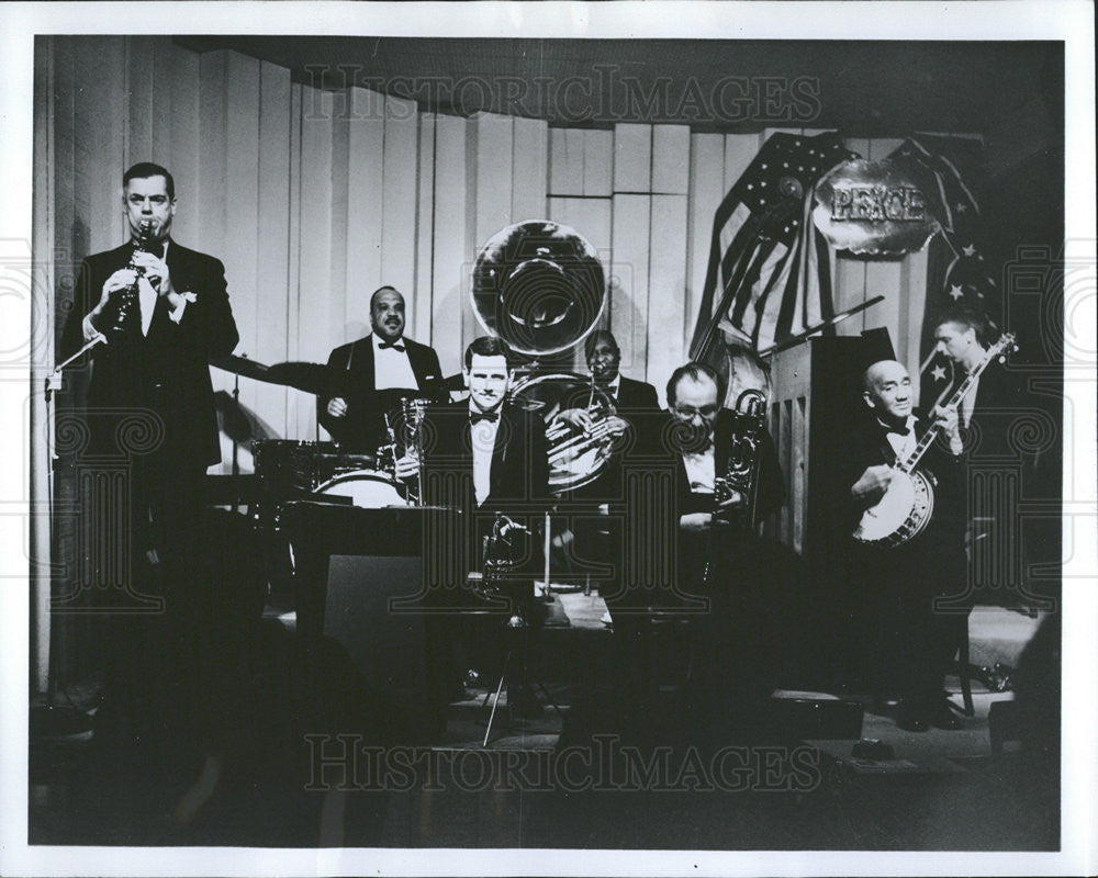 1973 Press Photo Bill Reinhardt Jazz Bandleader Musician - Historic Images