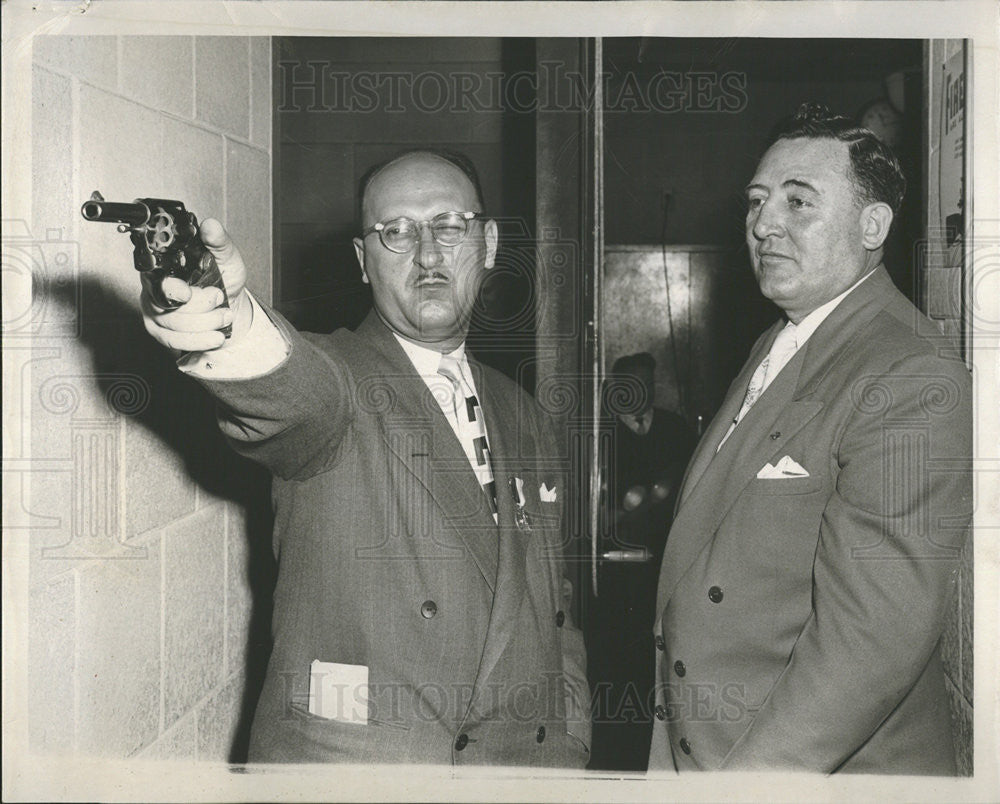 1950 Press Photo Max Reinstein Gold Medal Winner And William Connors Instructor - Historic Images