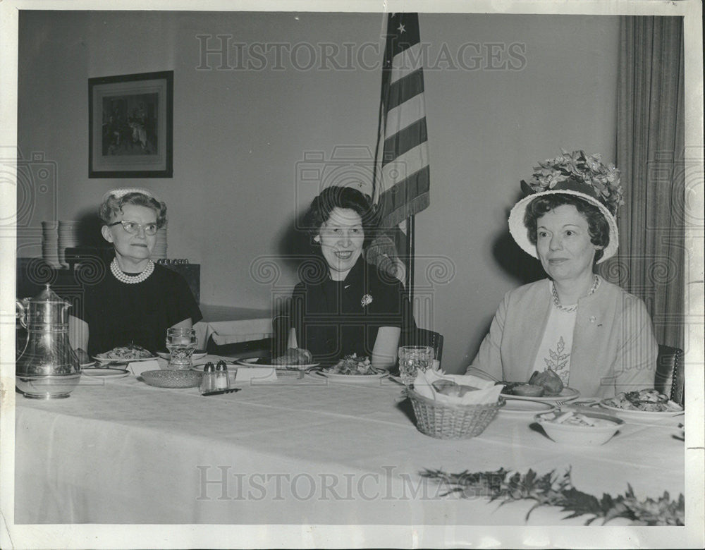 1964PressPhoto Mrs. Mabel Reimer at Speakers Table Central Bus.&amp; Prof Women Club - Historic Images