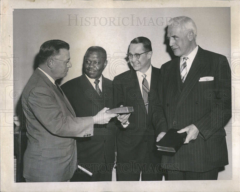 1958 Press Photo William Robinson Named Layman Of The Year - Historic Images