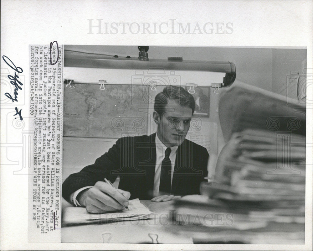 1970 Press Photo Jeff Rogers Pentagon Post - Historic Images