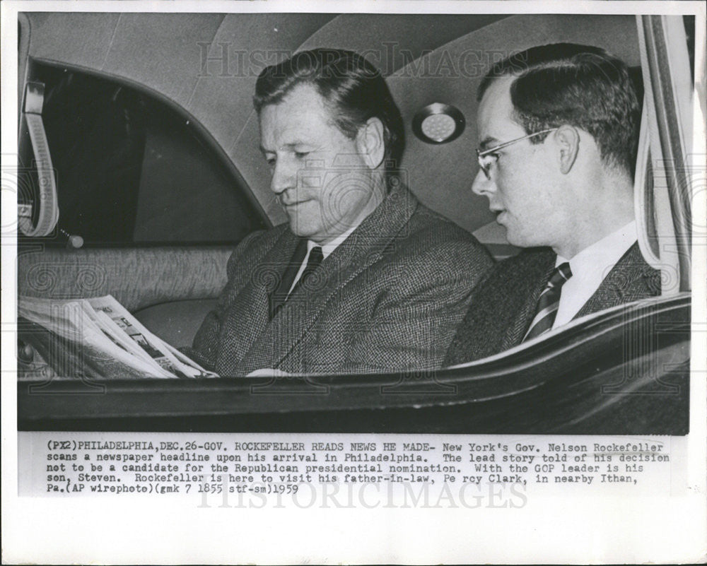 1959 Press Photo Nelson Rockefeller New York Governor arrive Philadelphia with - Historic Images