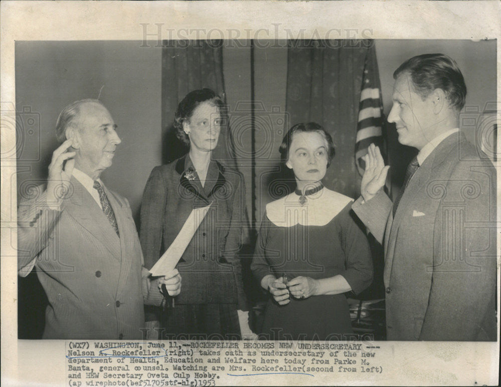 1953 Press Photo Nelson Rockefeller takes oath as under secretary of Health - Historic Images