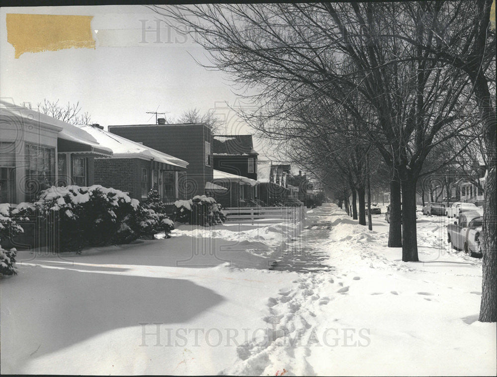 1965 Press Photo Slain victim home - Fred A. Christiansen, Waveland Avenue - Historic Images