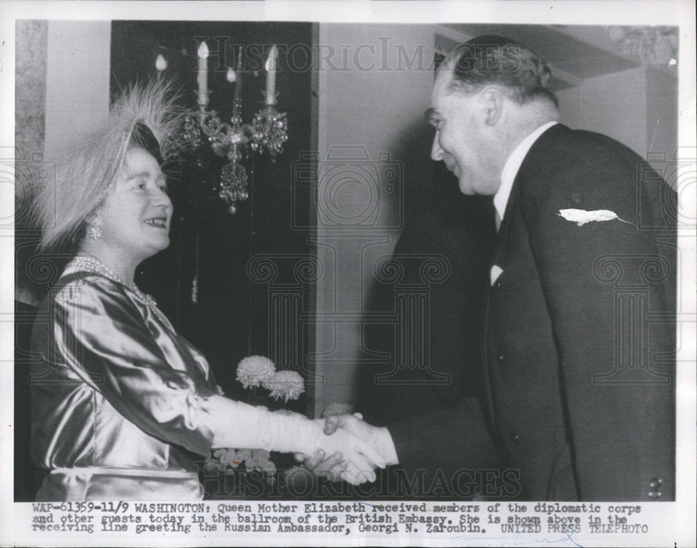 1954 Press Photo Queen Mother Elizabeth England Royal Family - Historic Images