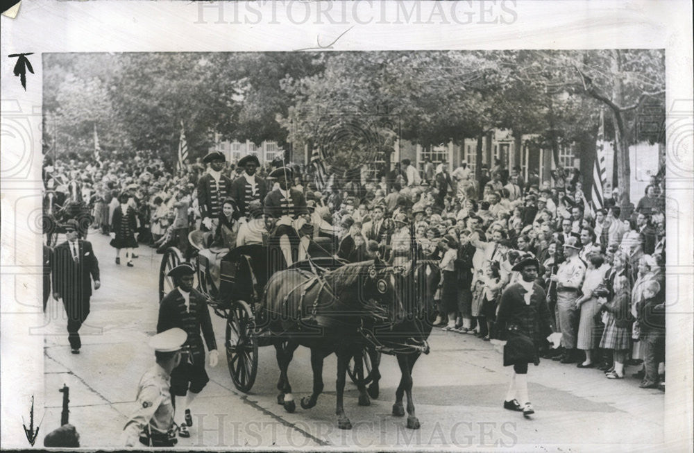 1957 Press Photo Queen Elizabeth, Prince Phillip, - Historic Images