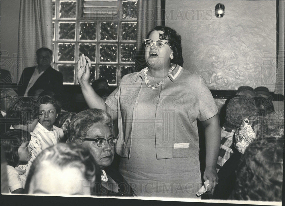1964 Press Photo Evelyn Pokarski Citizens Savings Loan Executive - Historic Images