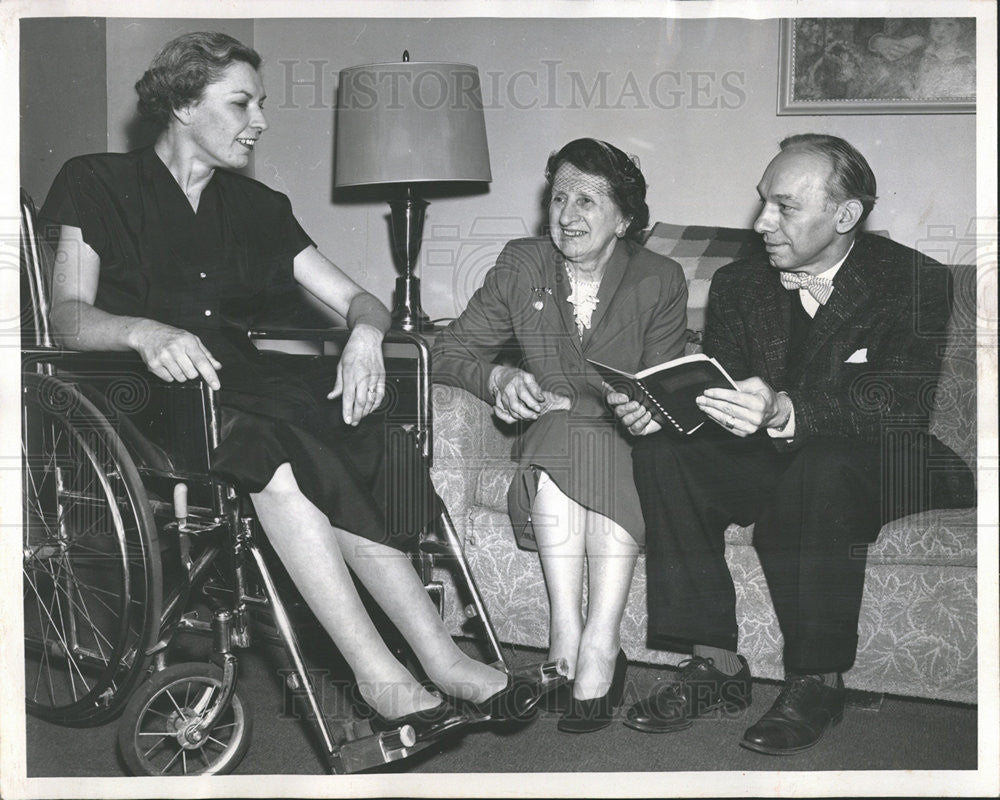 1956 Press Photo Mrs. Caroline Remley Polio Mother of the Year in Illinois - Historic Images